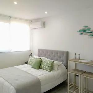 apartamento-ojana-centro.hotelsinnerja.org/
